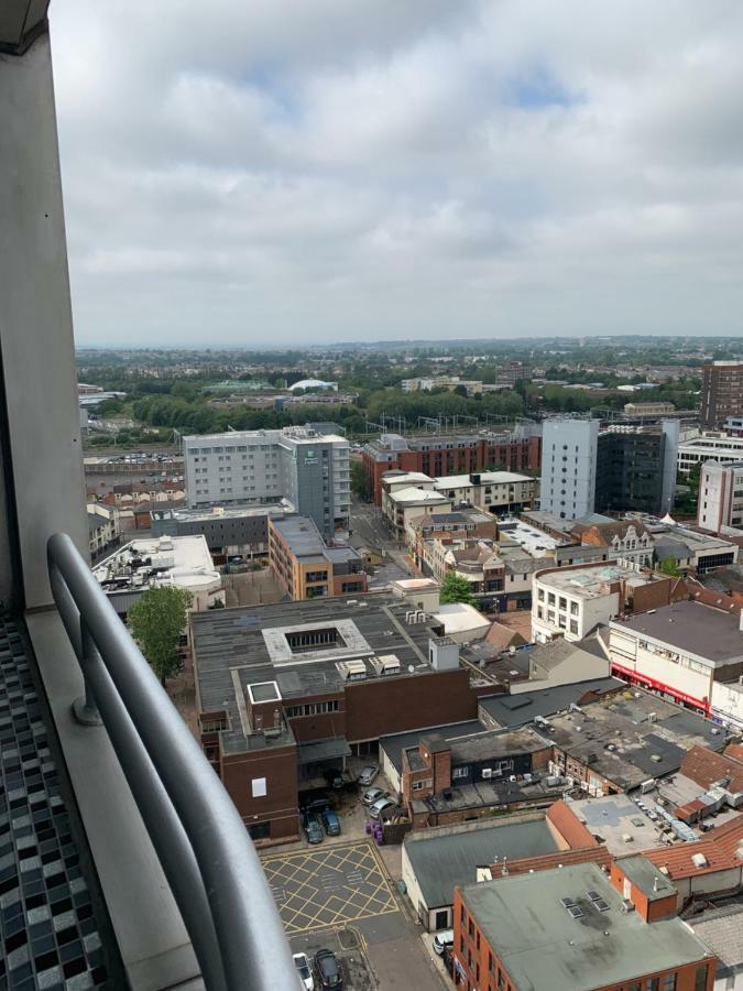 Luxury Panoramic Balcony Swindon Central المظهر الخارجي الصورة